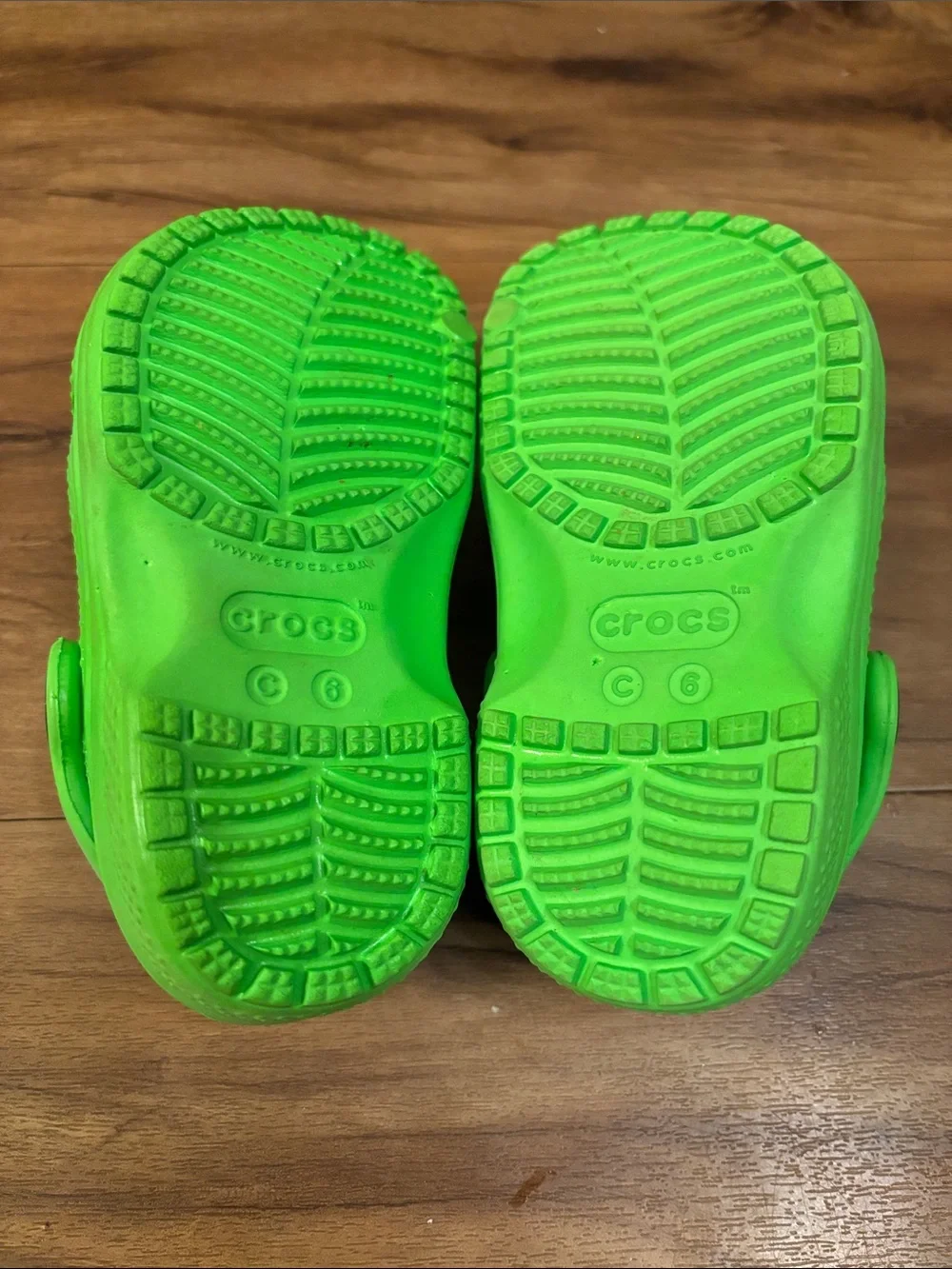 Dinosaur Claws Crocs Toddler Sz 6